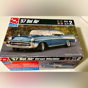 AMT/ERTL- 1957 CHEVY BEL AIR HARDTOP STREET MACHINE –Build Kit Vintage 1998